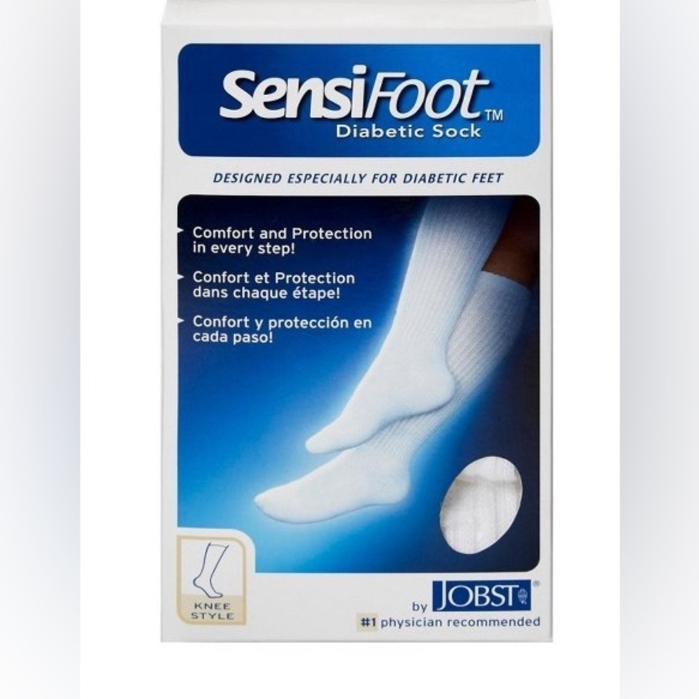 NEW - Jobst SensiFoot Diabetic Compression Socks Medium. (Box has minor damage)